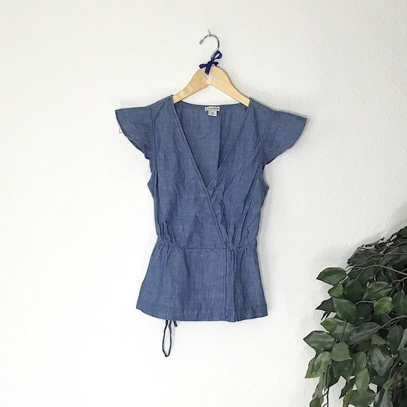 J By J Crew Chambray Top - Picture 1 of 5